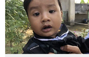 Child waiting for sponsorship